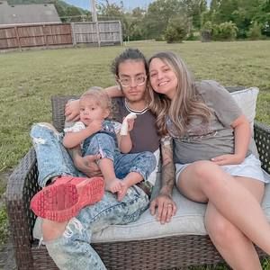 Meet your Posher, Alexis